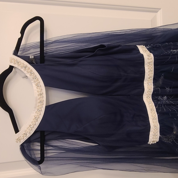 Navy Blue Dress with Celestial Embroidery - Picture 4 of 6